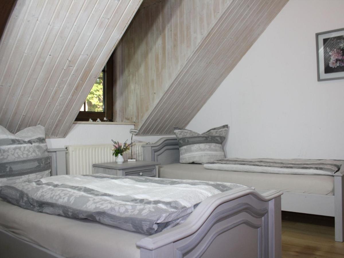 Ferienwohnung Zu den grauen Ziegenböcken Serba Exterior foto